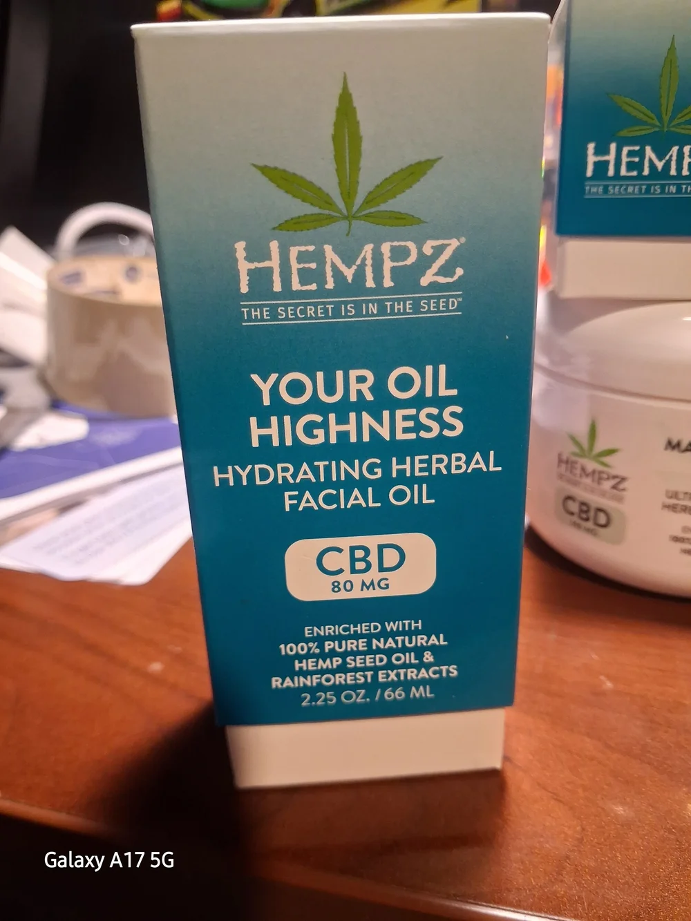 5 Pc Hempz CBD Hydrating Herbal Bath & Body Set in Pink and White